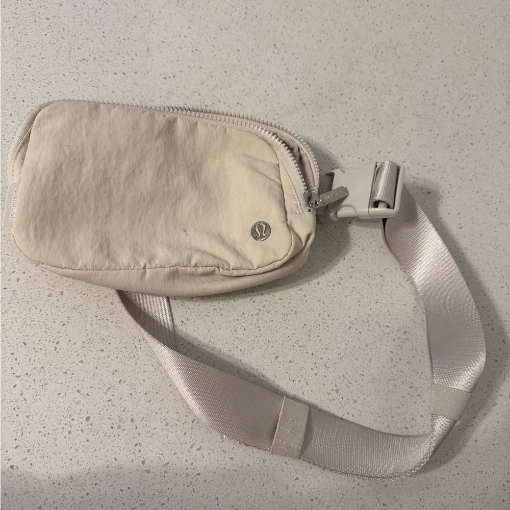 Lululemon Athletica Cream Belt Bag